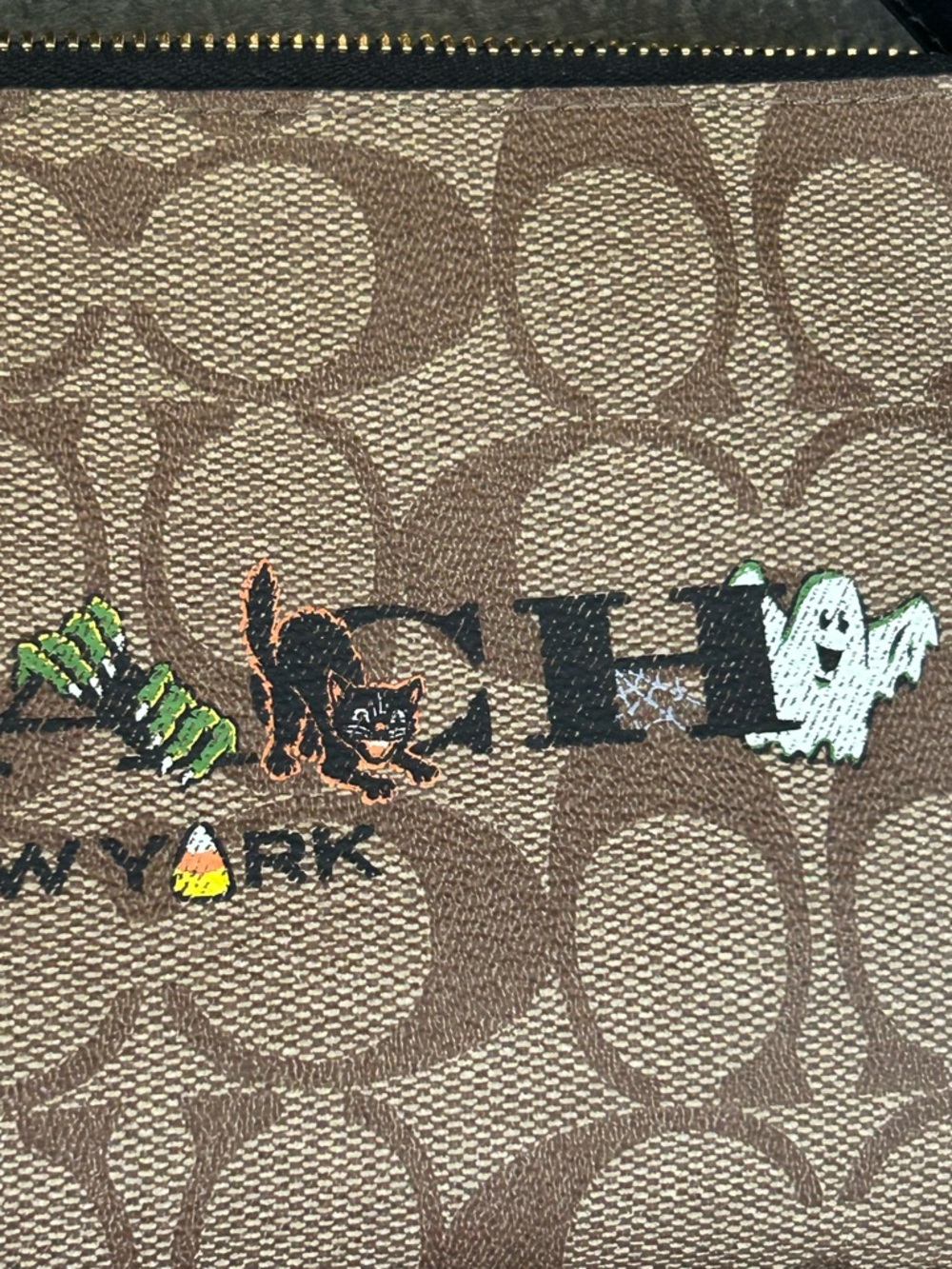 COACH large Halloween wristlet HTF - Picture 4 of 8